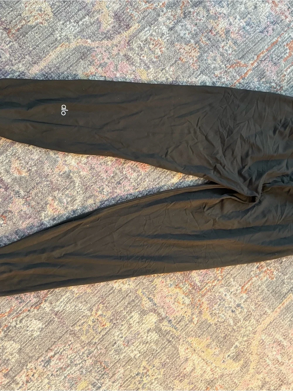 Womens green Alo Jogger Pants - Comfortable Everyday Wear
